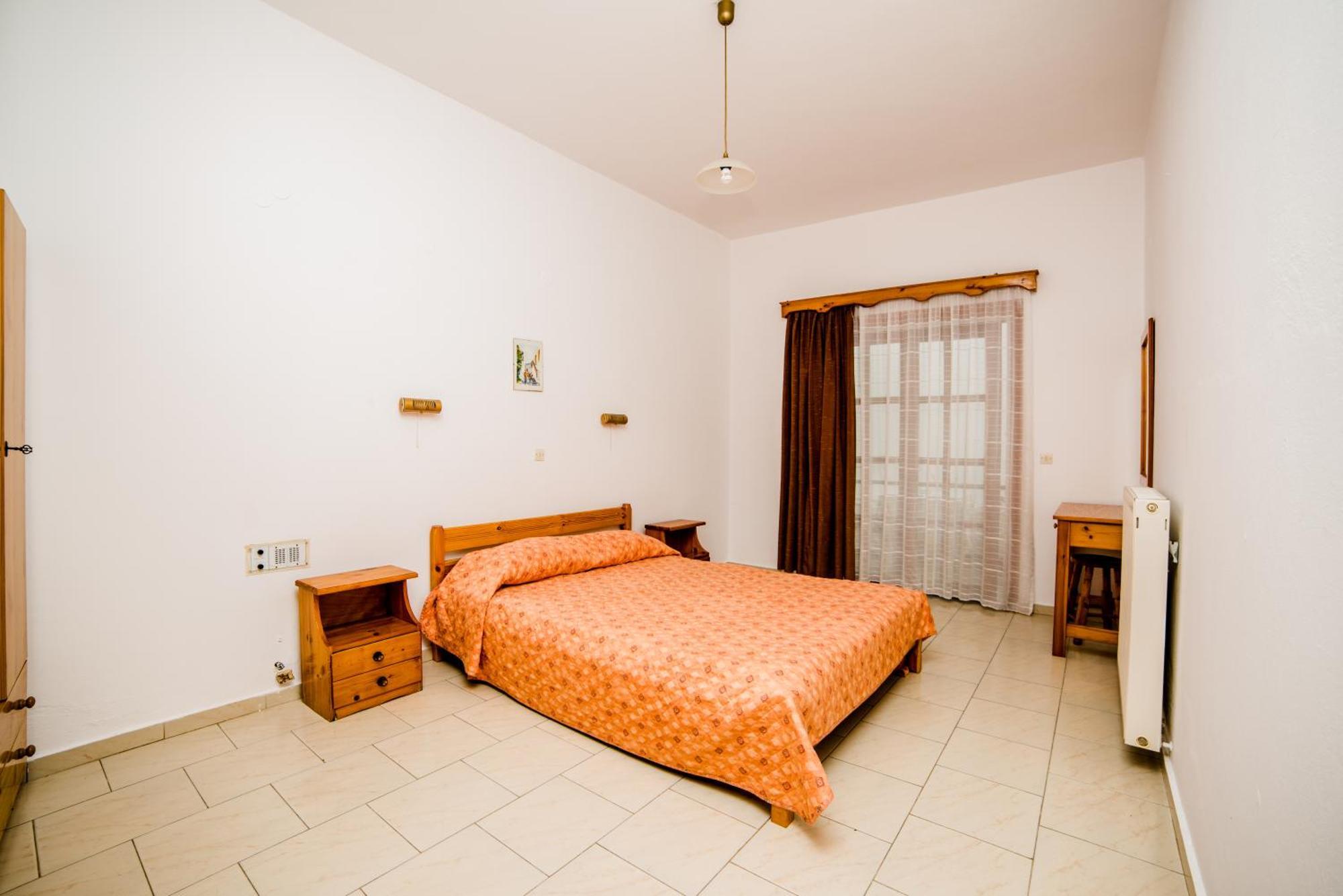 Erato Hotel Apartments Rethymno  Exterior photo